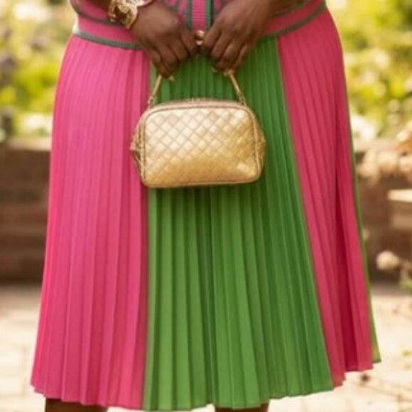 Curvyencore - Picture 2 of 3